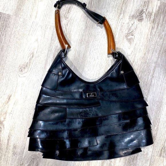 Gucci Handbags - 💗 Black Leather Travel Tote with Brown Wooden Handles